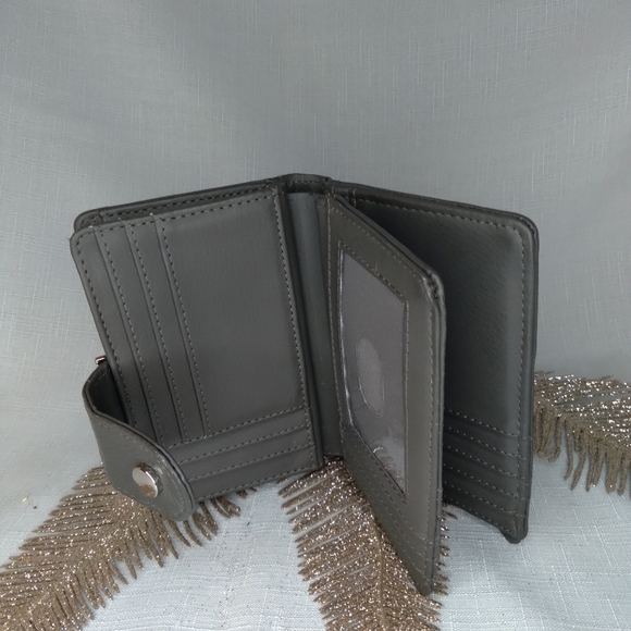 Gray leather safe keeper wallet - Picture 4 of 6